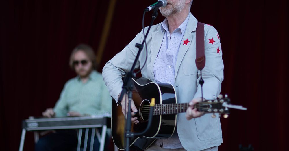 A Straightforward Guide to Wgbh news today interview with billy bragg